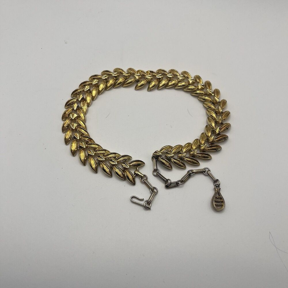 Vintage Coro Gold Tone Leaf Link Choker Necklace | 16" Signed - Picture 8 of 9